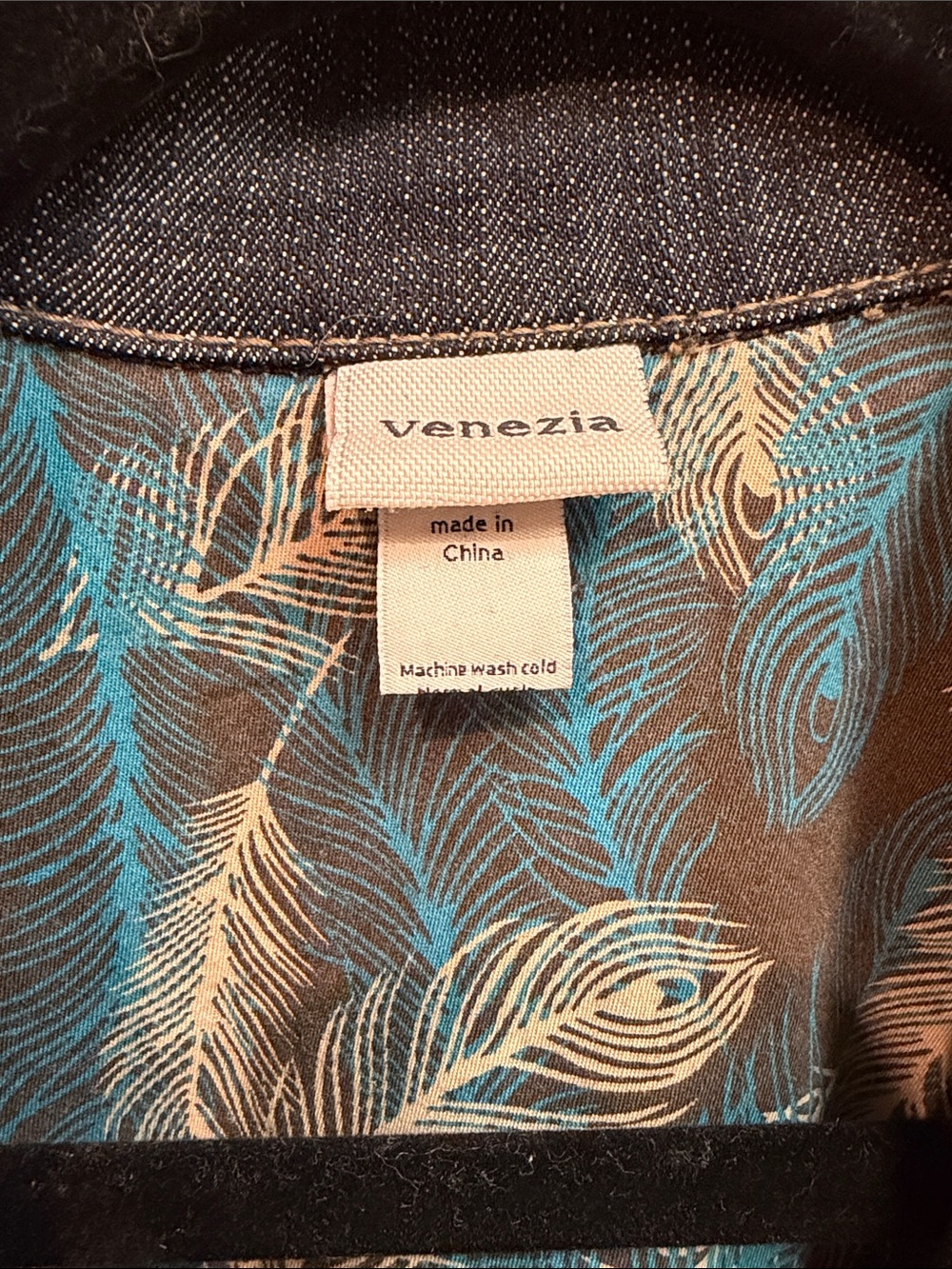Venezia Dark Blue Denim Blazer with Feather-Print Lining& Princess Seams - Picture 5 of 8